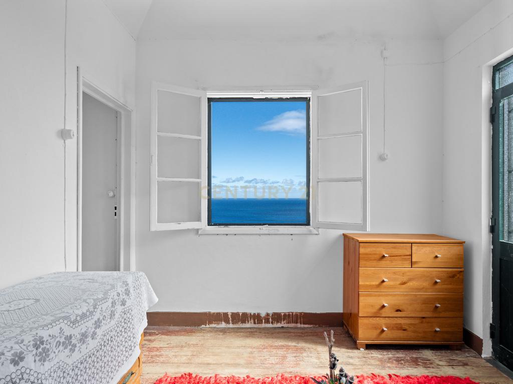 Moradia T2 em Gaula – Vista Mar, Jardim & Tradição! - Image 20