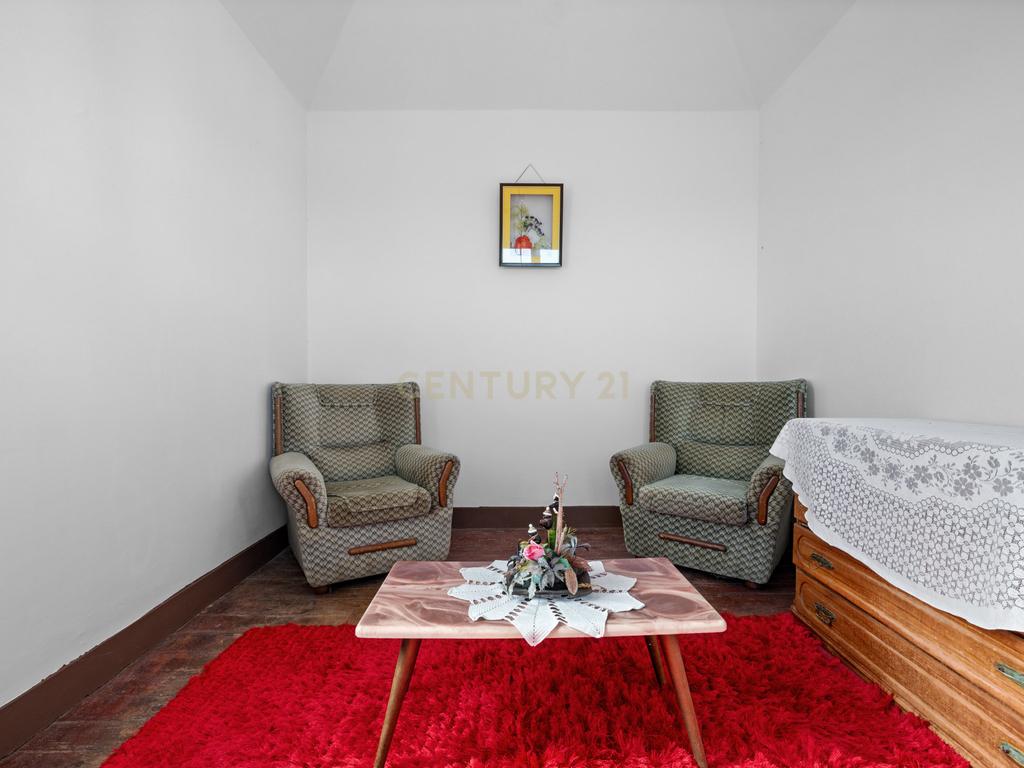 Moradia T2 em Gaula – Vista Mar, Jardim & Tradição! - Image 22
