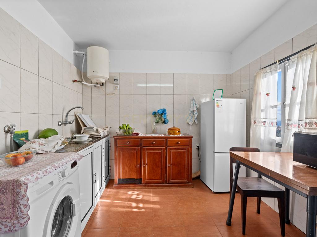 Moradia T2 em Gaula – Vista Mar, Jardim & Tradição! - Image 10