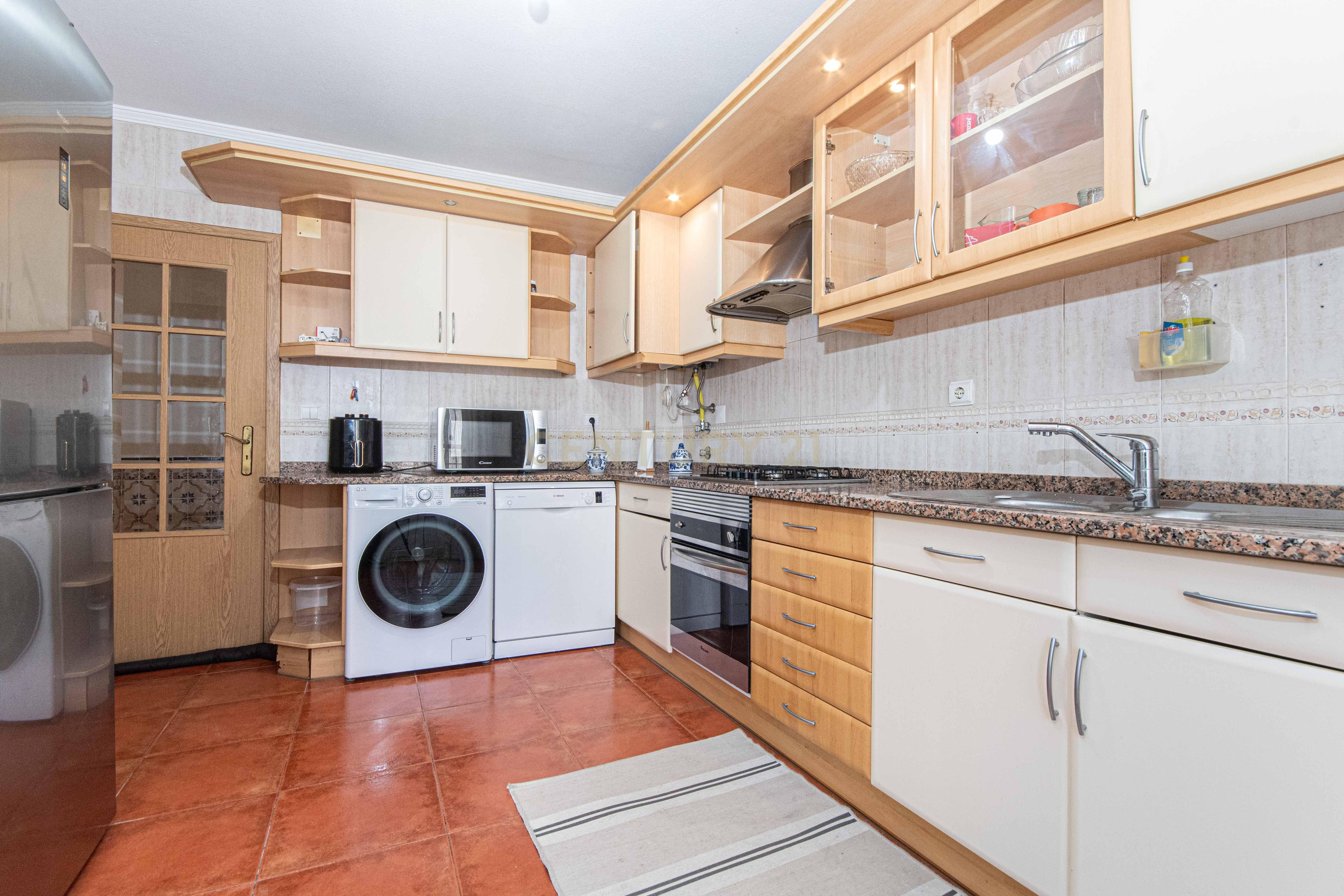 Apartamento T3 à Venda no Edifício Palmeiras - Carregado - Image 10
