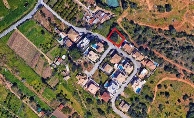 Terreno Urbano com Vista Desafogada nos Montes de Alvor – 435m² - Image 2