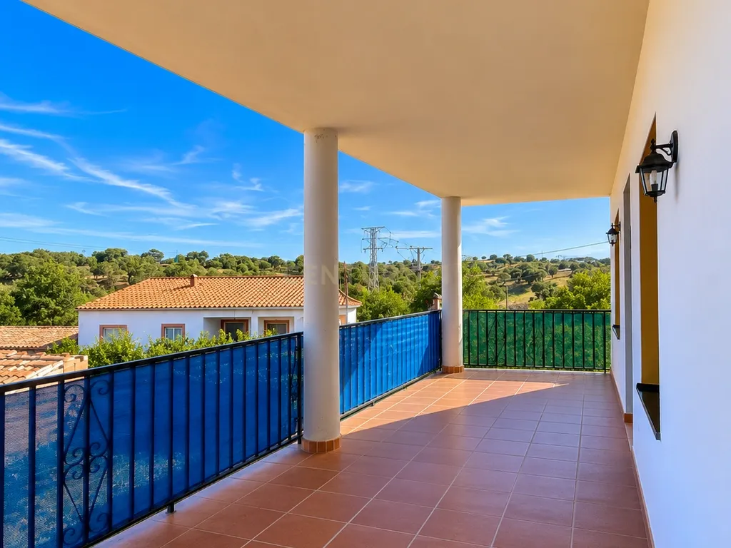 EXCECIONAL MORADIA COM PISCINA E AMPLA PARCELA URBANA EM HERRERA DE ALCÁNTARA - Image 25