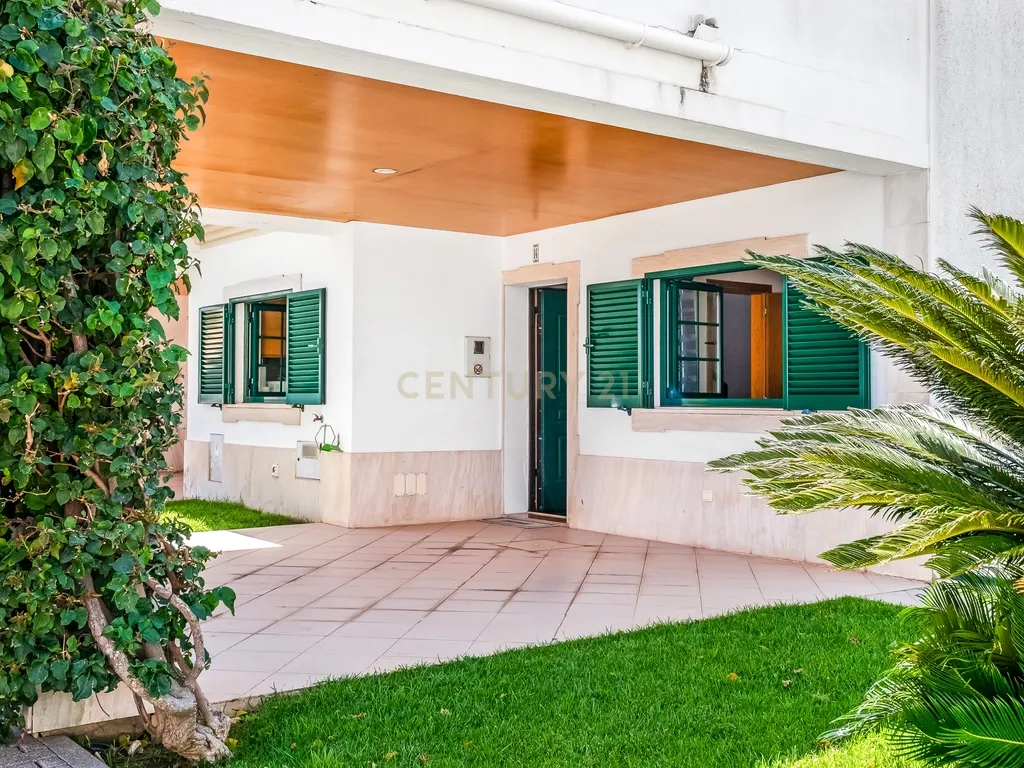 Moradia de Canto T2+2 com jardim em Condomínio Privado com Piscina – Ferreiras, Albufeira - Image 23