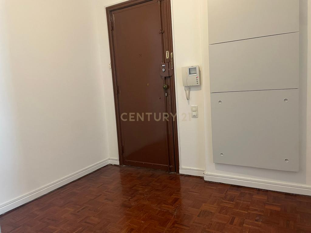 Arrenda-se Apartamento T4 na Portela — Conforto, Tranquilidade e Localização Privilegiada - Image 40