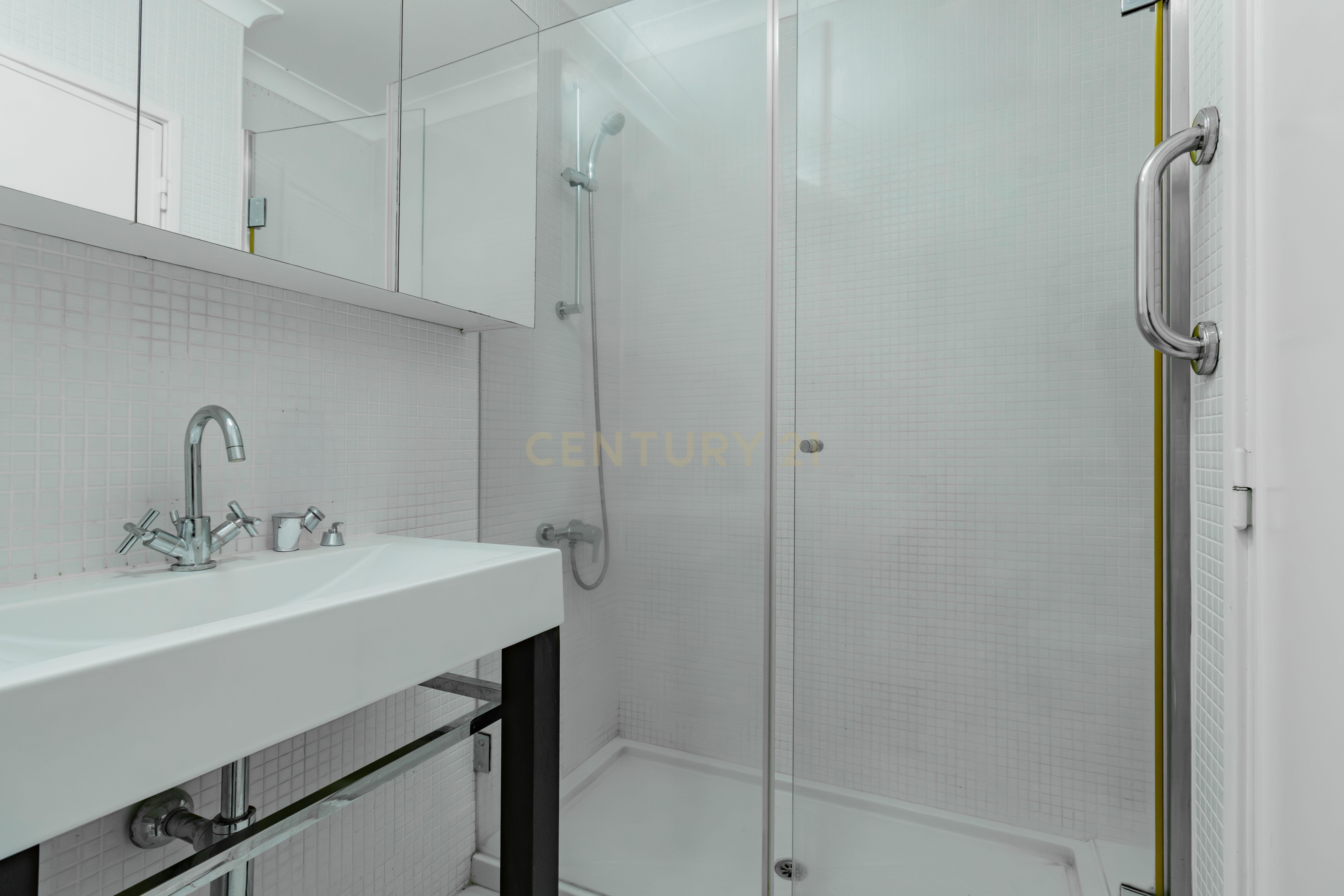 Fotografia 5 de Apartamento T2+1 com garagem centro de Alcobaça