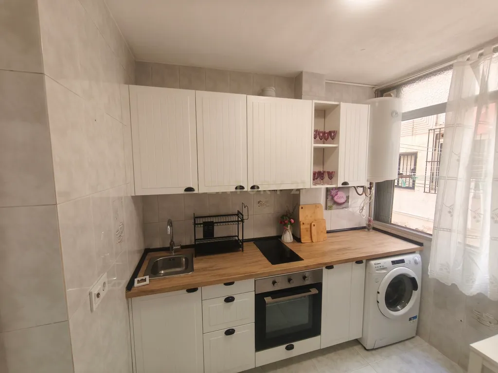 Apartamento Térreo de Esquina com 3 Quartos Totalmente Remodelado em El Boquetillo – Fuengirola - Image 11