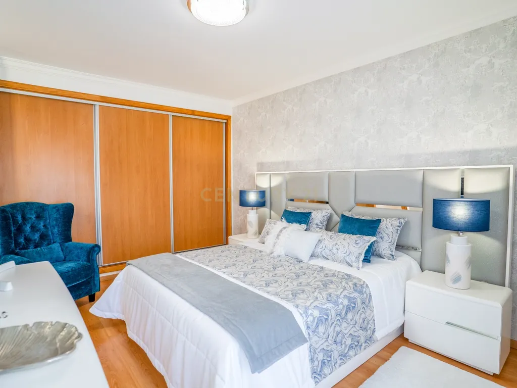 Moradia T4 Independente com Anexo | Lote 635 m² - Image 19