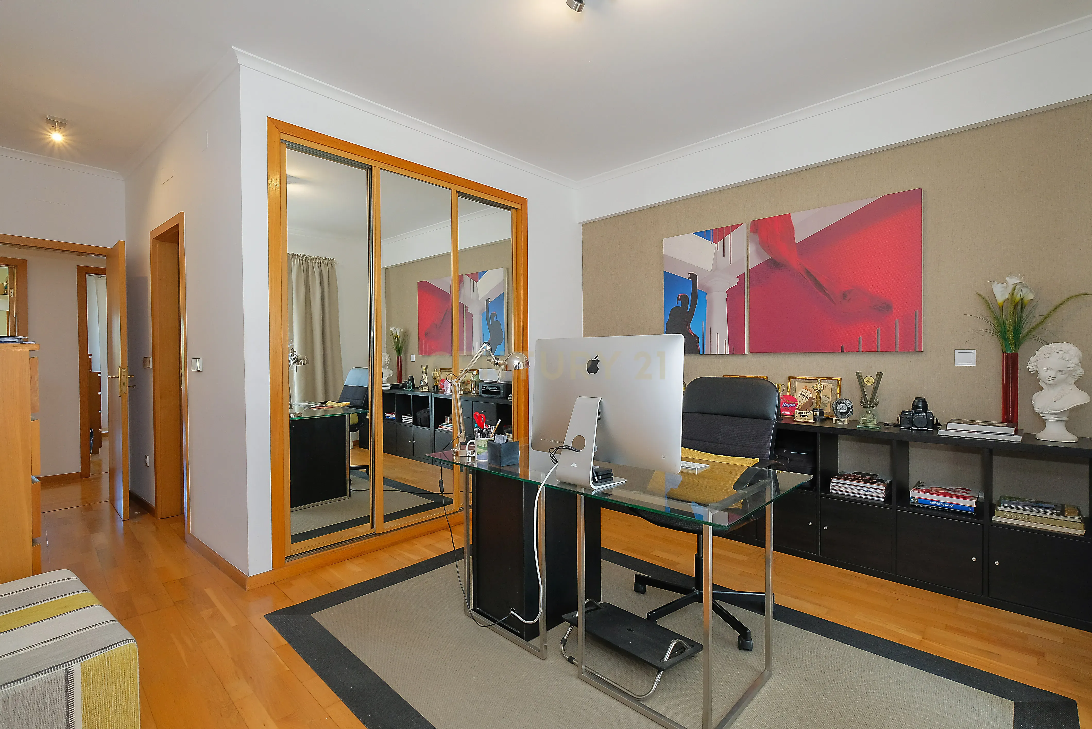 Fotografia 9 de T4 Exclusivo em Urbanizaçao Cabanas Golfe ,| Elegância, Conforto e Natureza