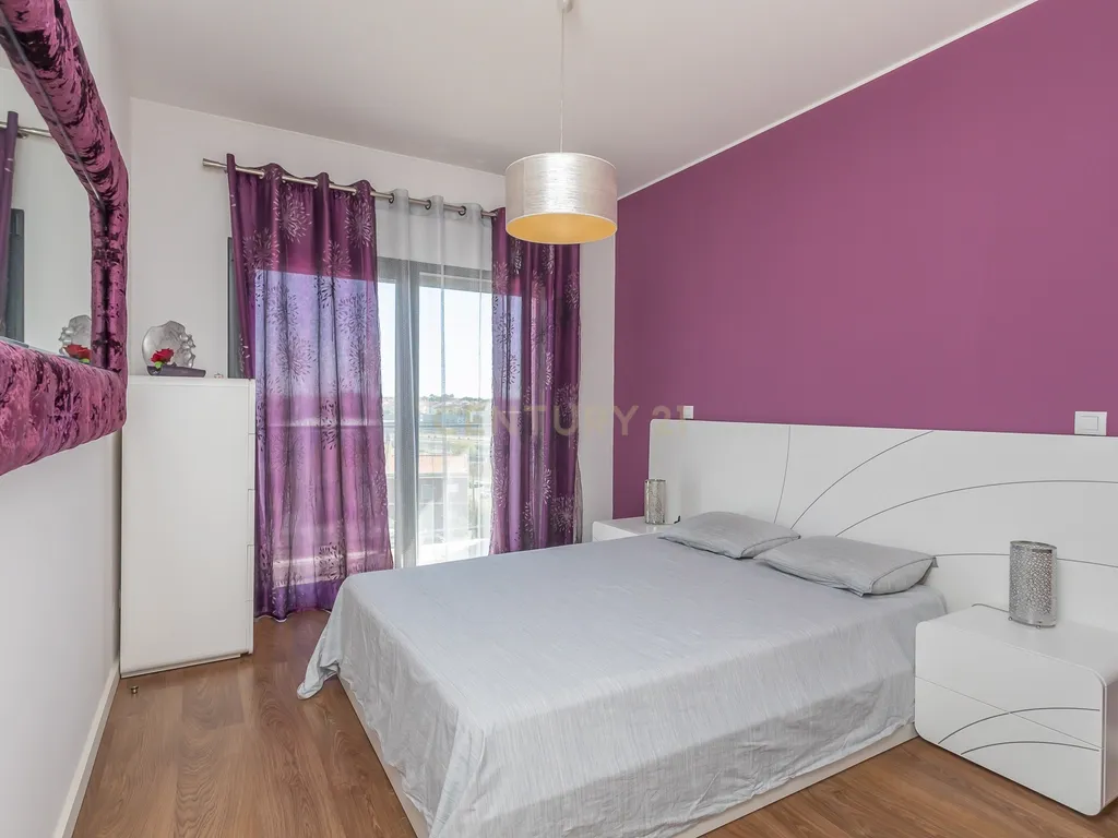 DUPLEX T4 +1 | TERRAÇOS D’AMORA - SEIXAL - Image 24