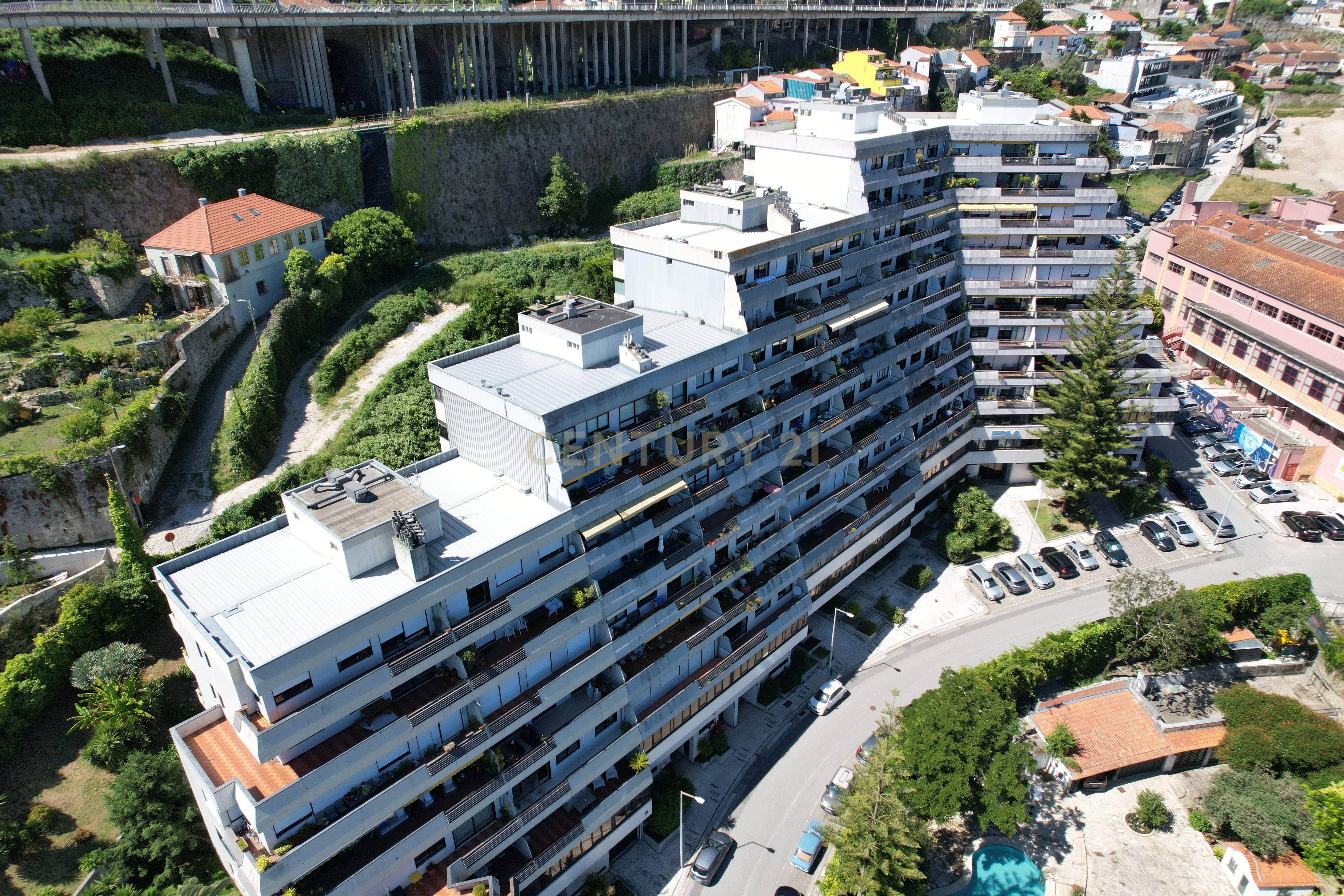Fotografia 10 de Duplex T5 com Vista Panorâmica sobre o Douro | 328m² - Varandas do Douro - Porto