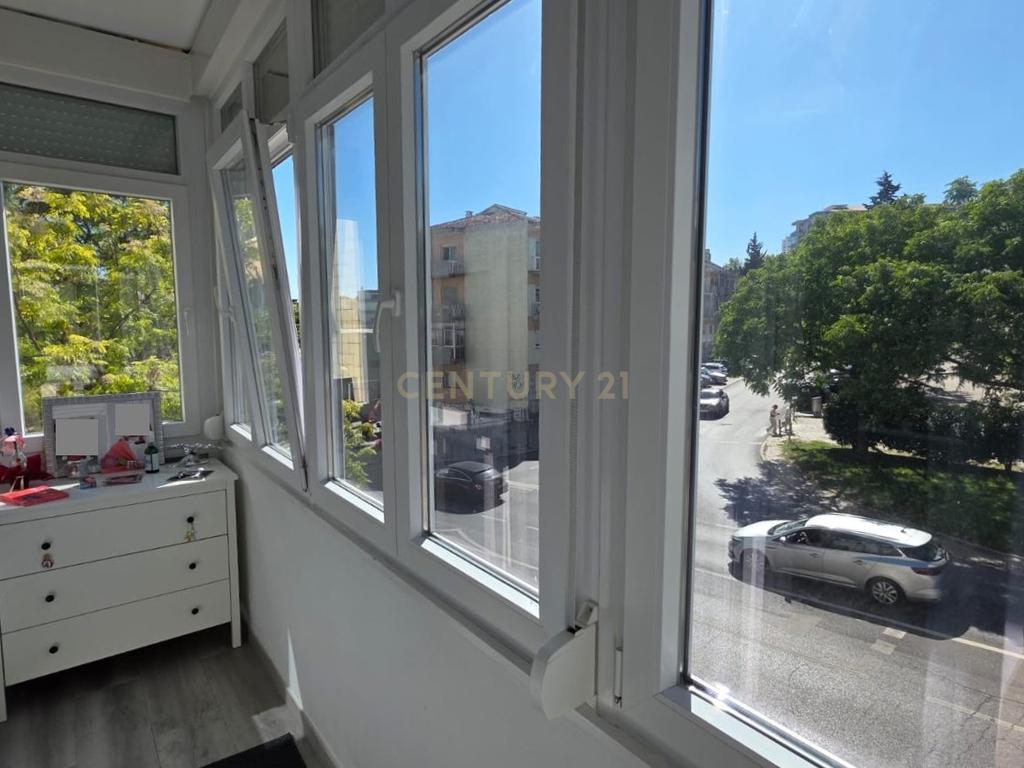 Apartamento T4 agora T3 em Almada transportes á porta  #  Negociável  # - Image 28