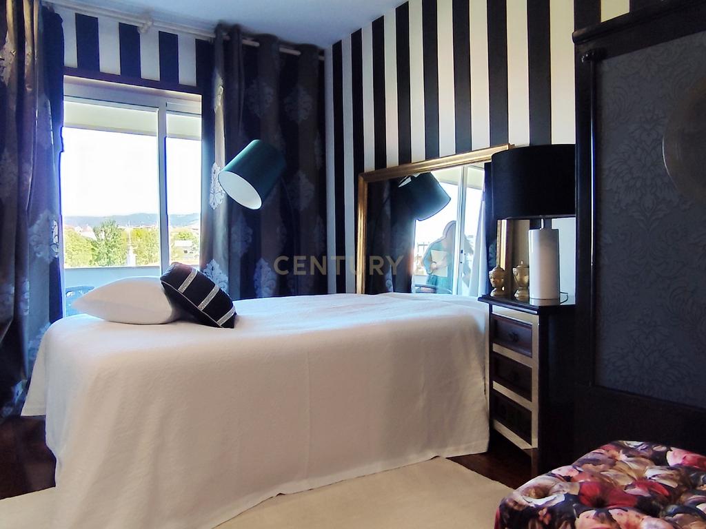 Apartamento quase novo, no centro da cidade de Chaves - Image 10