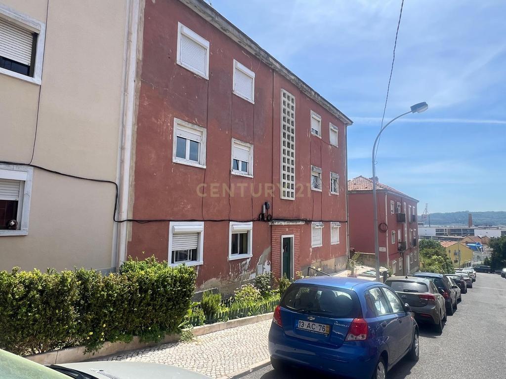 Apartamento T2, Alcantara, Lisboa - Image 1
