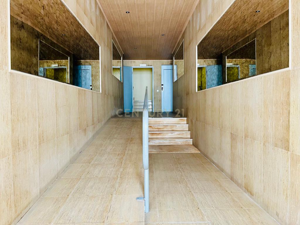 Apartamento T3 na Baixa de Olhão – Localização privilegiada junto à Praça da Floripes e Mercados Municipais - Image 29