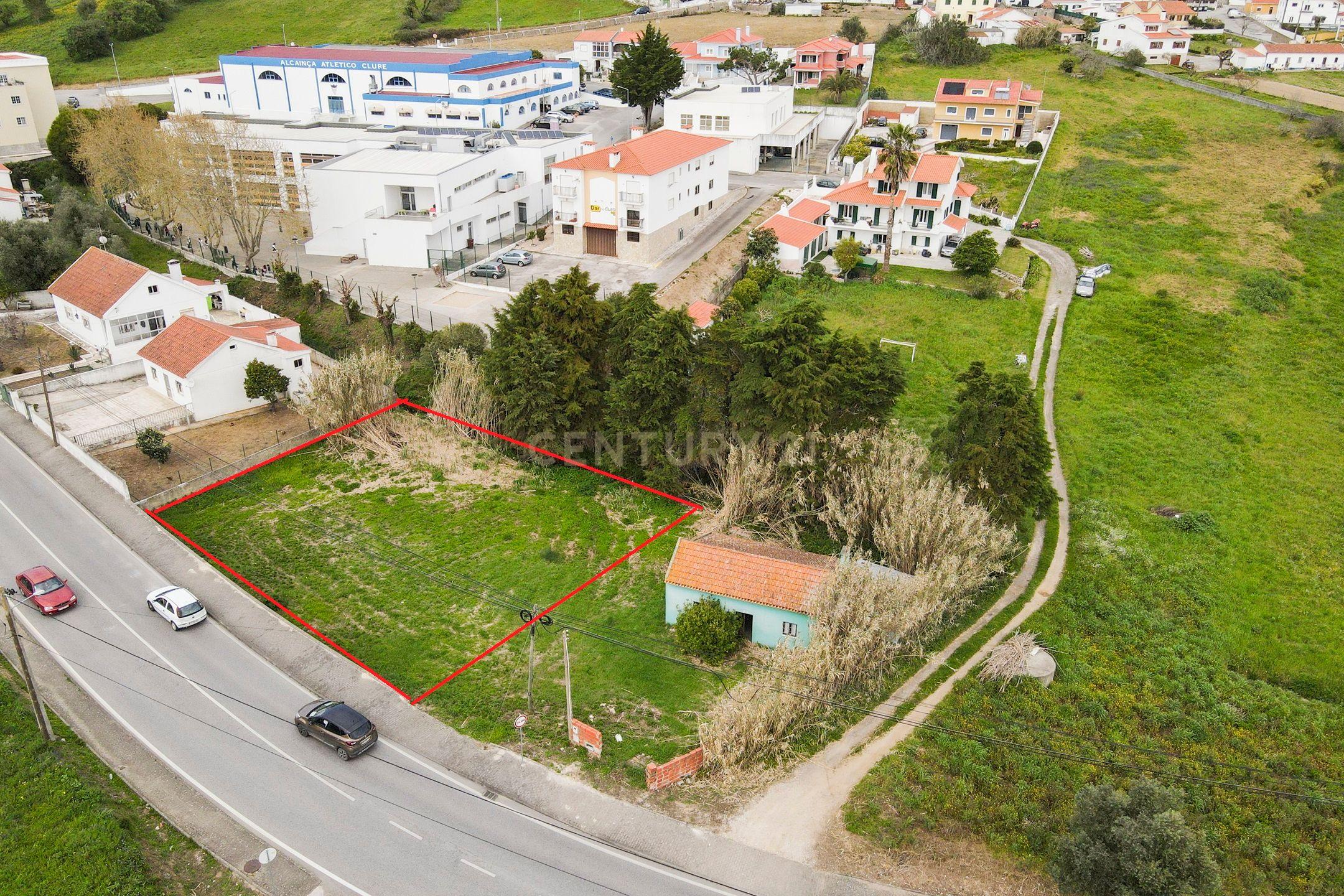 Fotografia 5 de Terreno urbano com 625 m², situado em Alcainça Pequena, Mafra, com projeto de arquitetura para a construção de uma moradia  unifamiliar