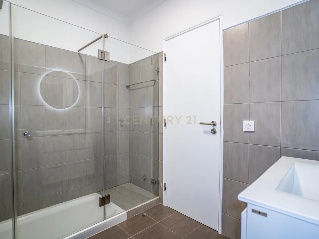 Apartamento T3 | Renovado | Caldas da Rainha - Image 16