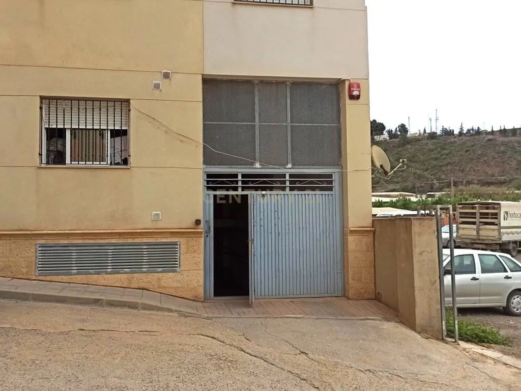 Garagem - Image 1