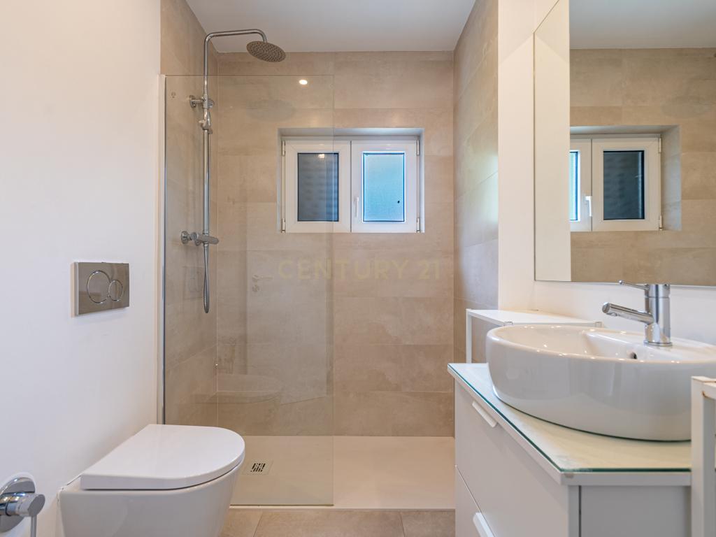 Moradia Unifamiliar T5 em Carcavelos  - Image 27