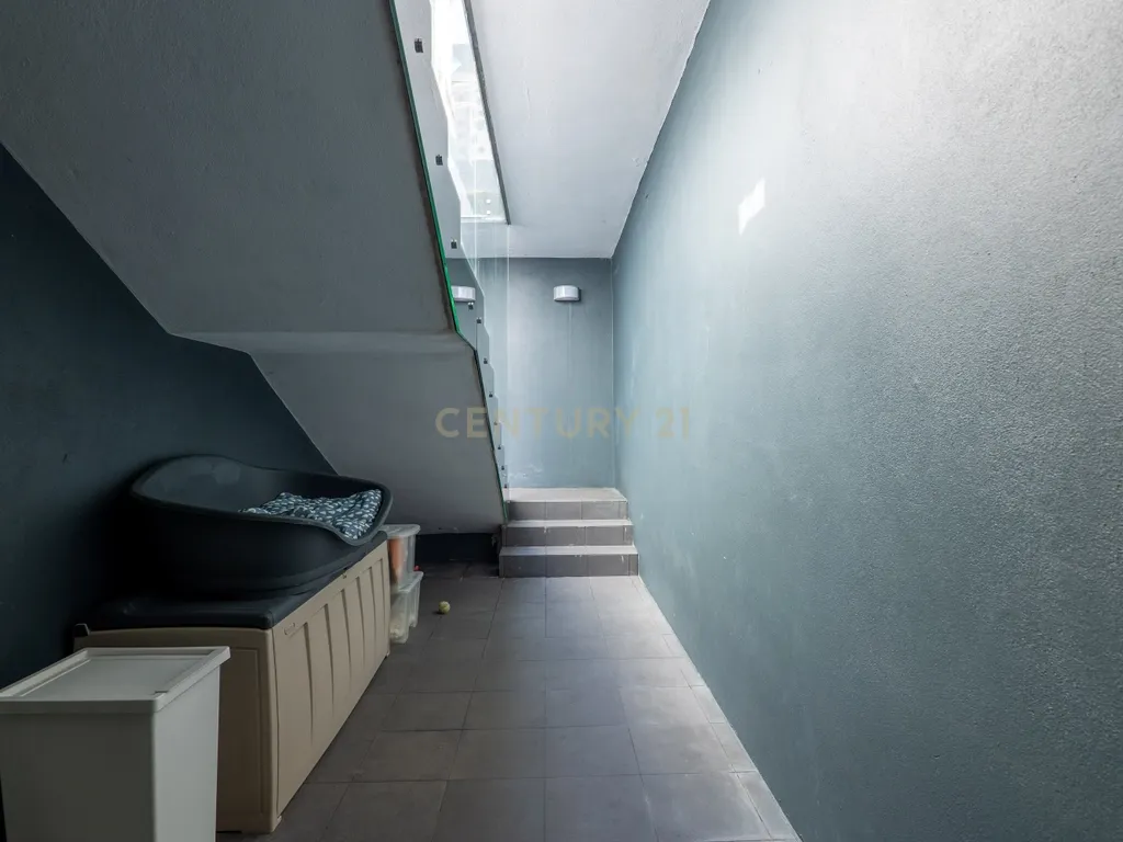 Andar de Moradia Duplex em Lavra – A 2 minutos a pé da praia! - Image 24