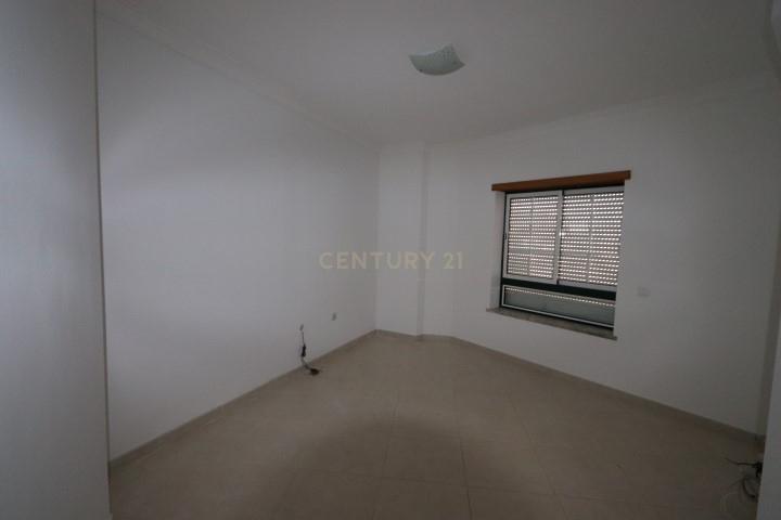 Apartamento T3 c/suite em Alhos Vedros - Image 4