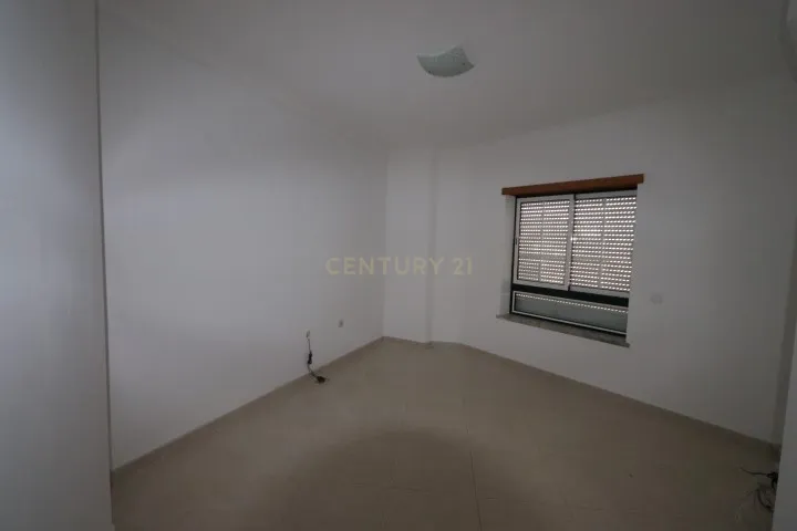 Apartamento T3 c/suite em Alhos Vedros - Image 4