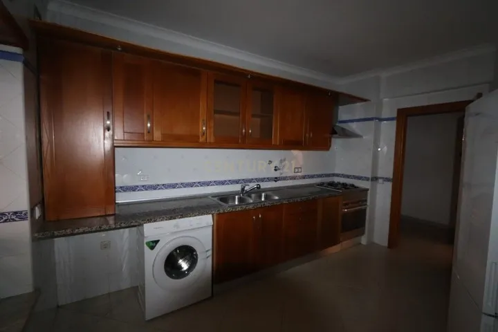 Apartamento T3 c/suite em Alhos Vedros - Image 6
