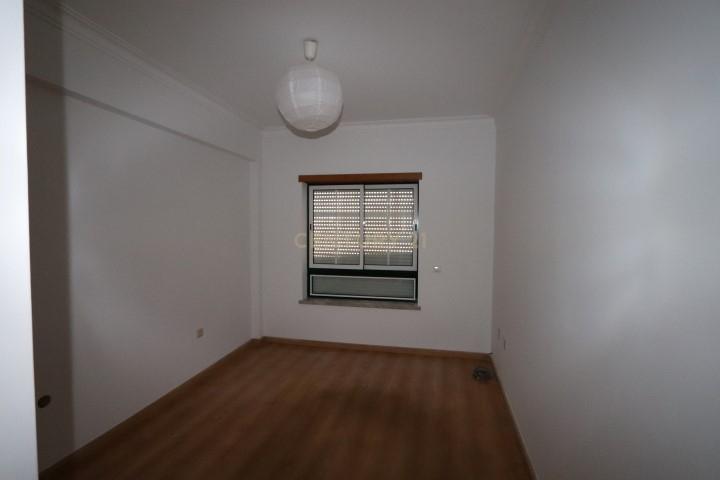 Apartamento T3 c/suite em Alhos Vedros - Image 8
