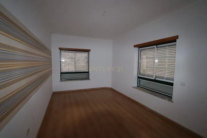 Apartamento T3 c/suite em Alhos Vedros - Image 12