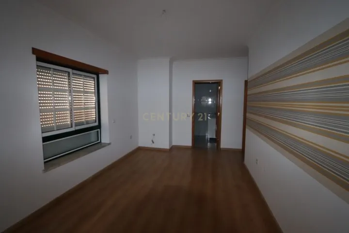 Apartamento T3 c/suite em Alhos Vedros - Image 13