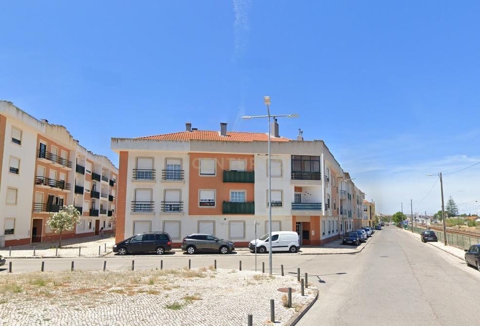 Apartamento T3 c/suite em Alhos Vedros - Image 1
