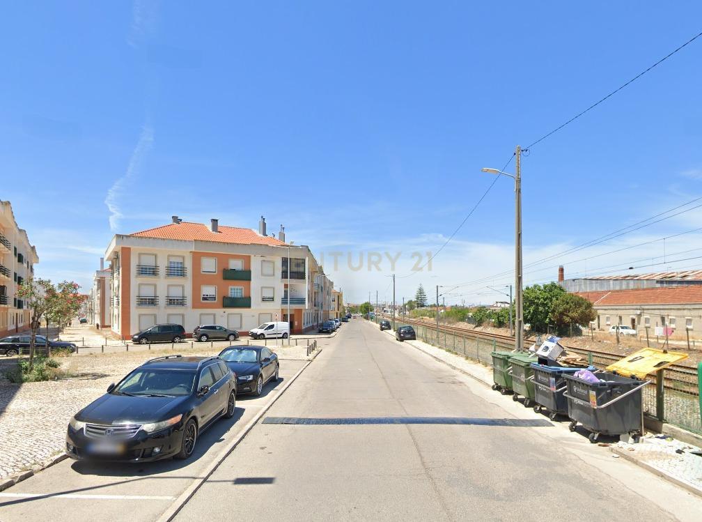 Apartamento T3 c/suite em Alhos Vedros - Image 3