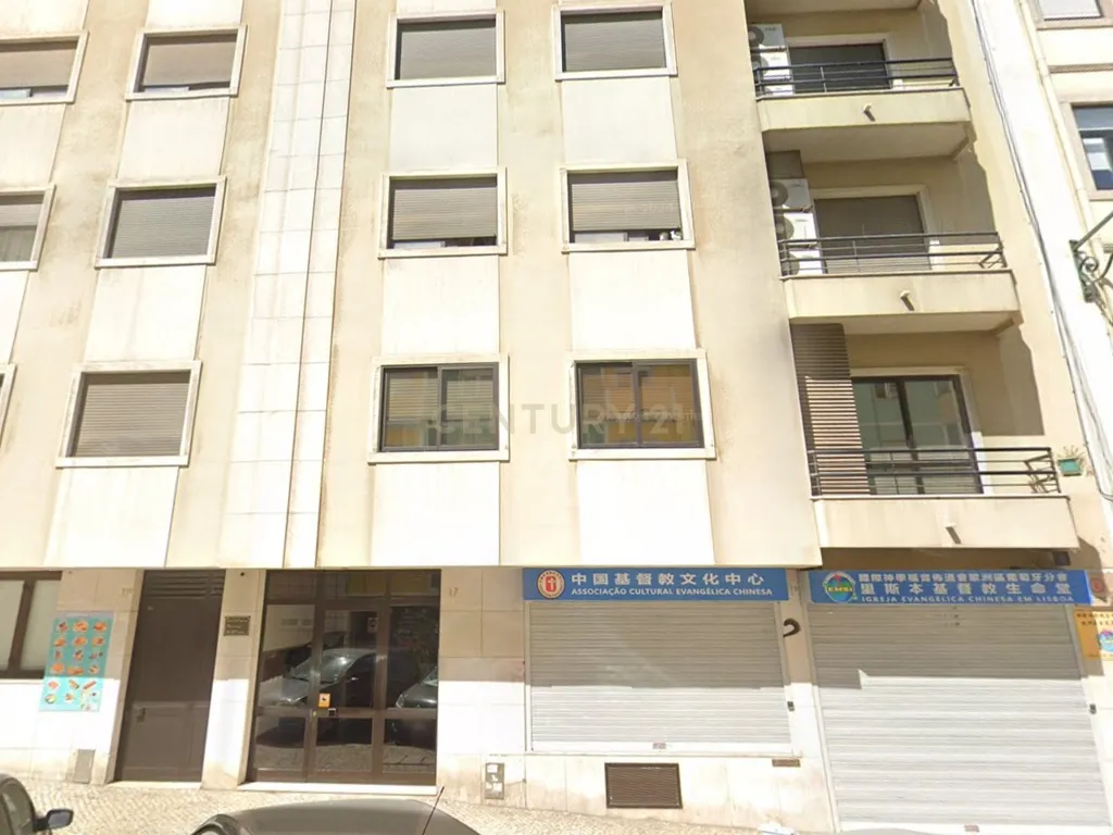 Apartamento T4 para arrendamento na freguesia de Arroios, em Lisboa - Image 24