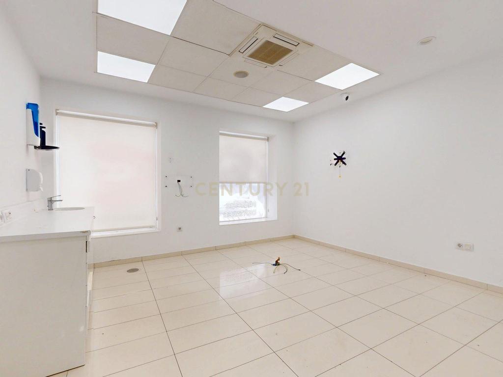  - Image 21