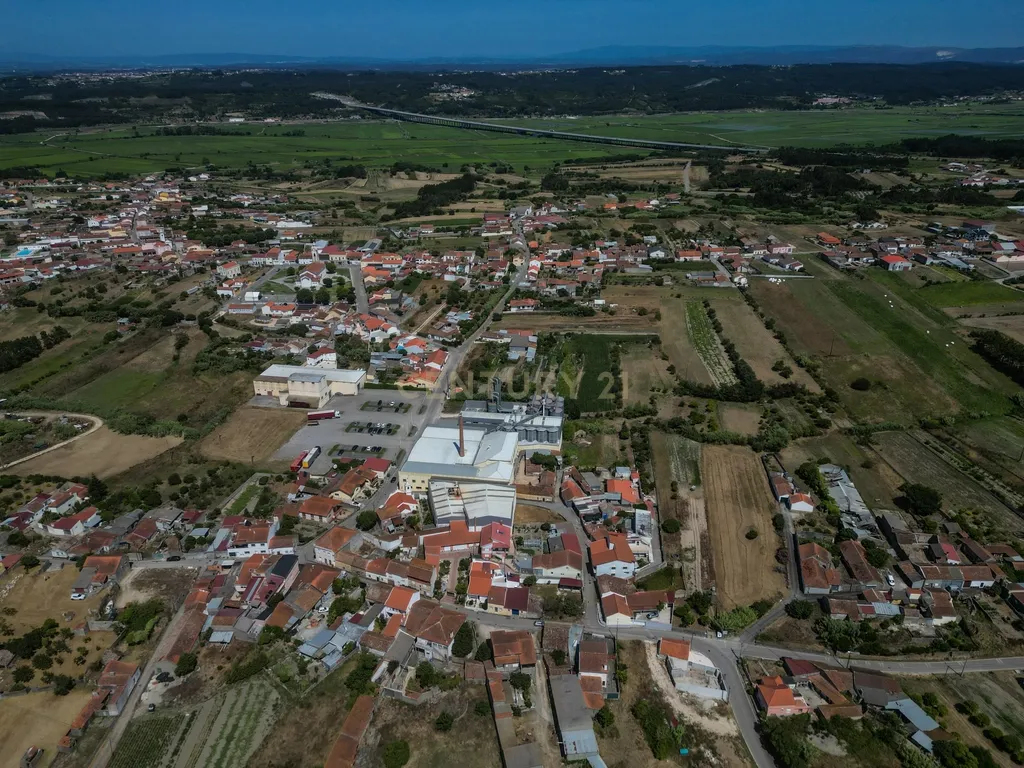 Moradia T3 com Terraço e Jardim no Alqueidão - Figueira da Foz - Image 56