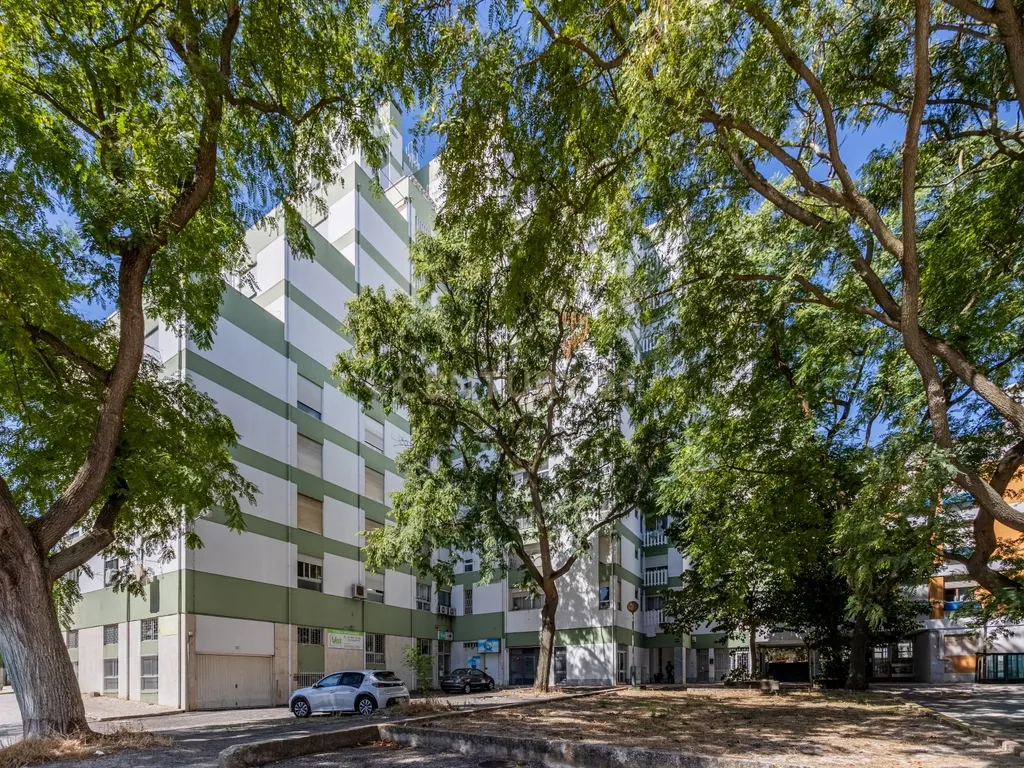 Apartamento T3 com Vista Rio nos Olivais, Lisboa - Image 26