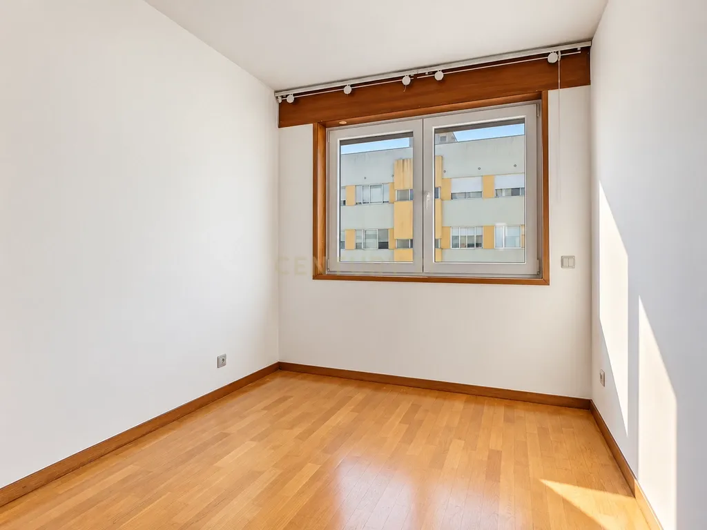BAIXA DE PREÇO | Apartamento T2 em Cedofeita, Porto - Oportunidade Única! - Image 7