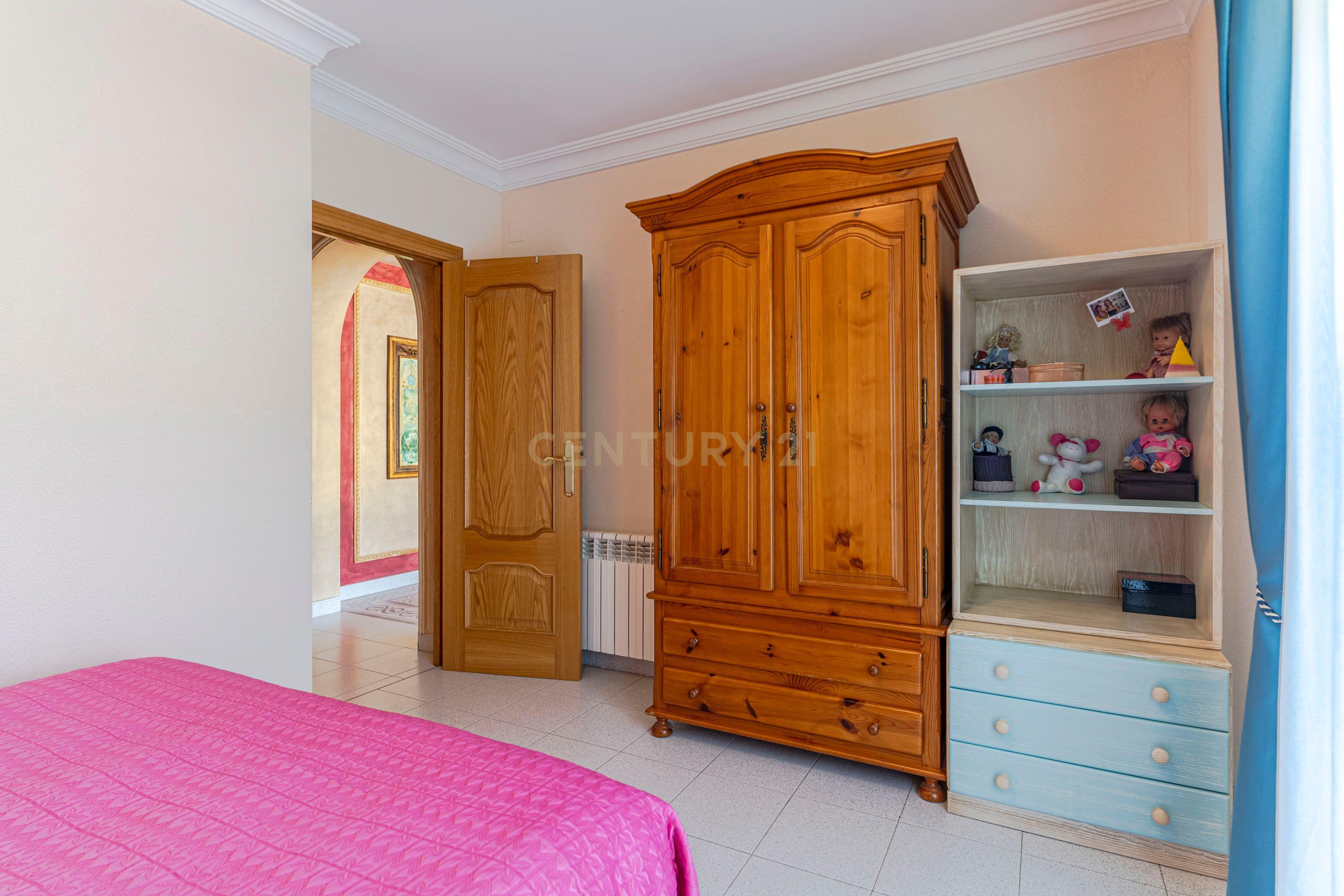 undefined - Image 37
