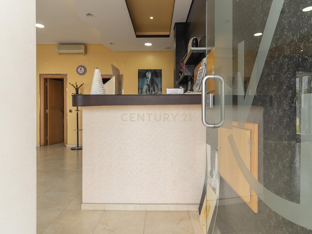 Espaço Comercial localizado no Alto do Seixalinho perto de todo o tipo de comercio e transportes(junto ao Hospital do Barreiro). - Image 27