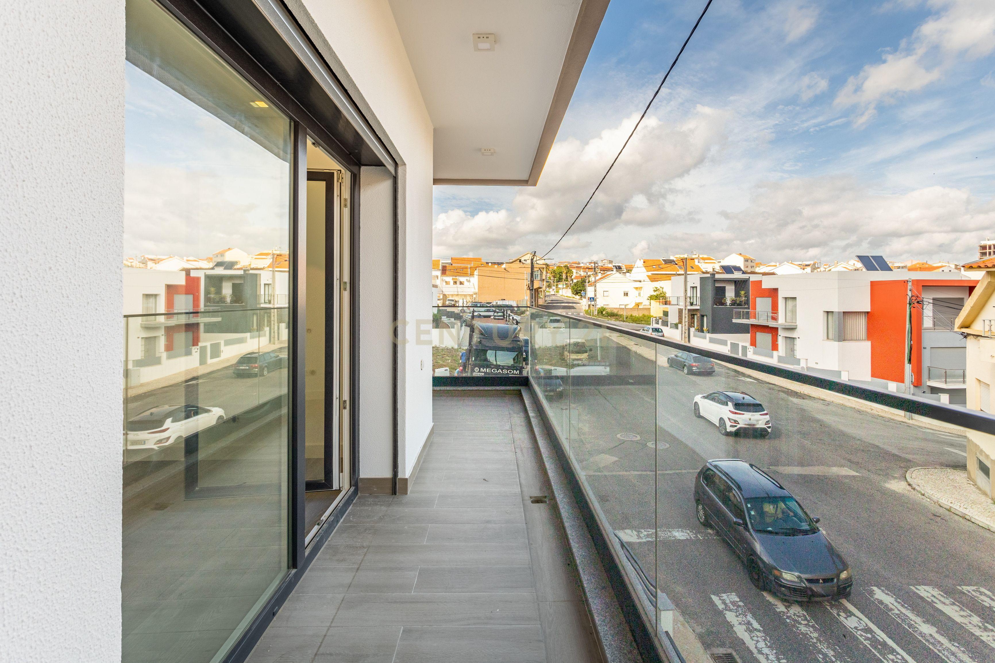 Moradia de luxo V4 no Bairro das Maroitas, São João da Talha - Image 27