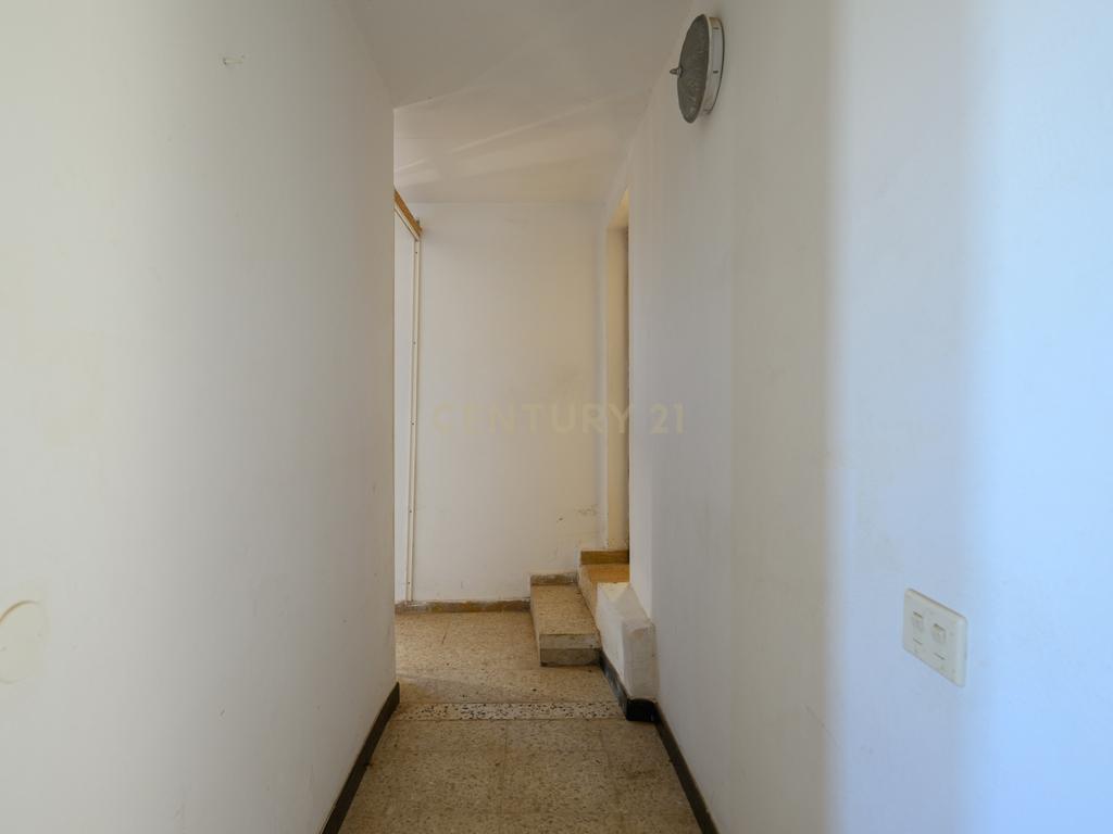  - Image 37