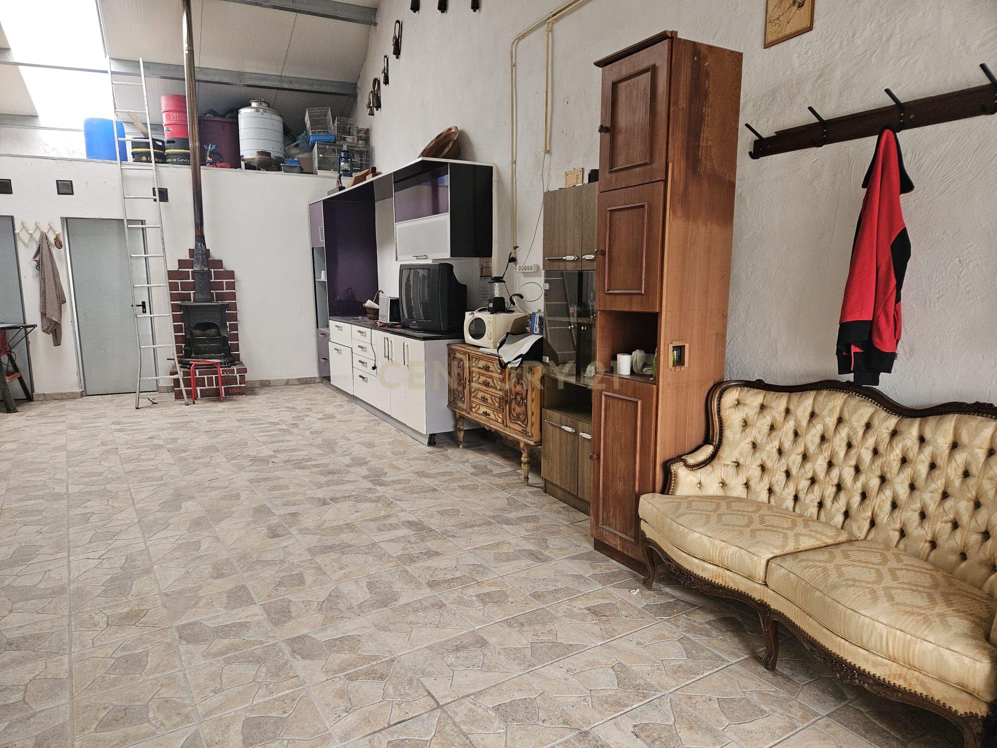 Garagem / Arrecadação com 100m2 - A Oportunidade que Transforma Ideias em Realidade - Image 6
