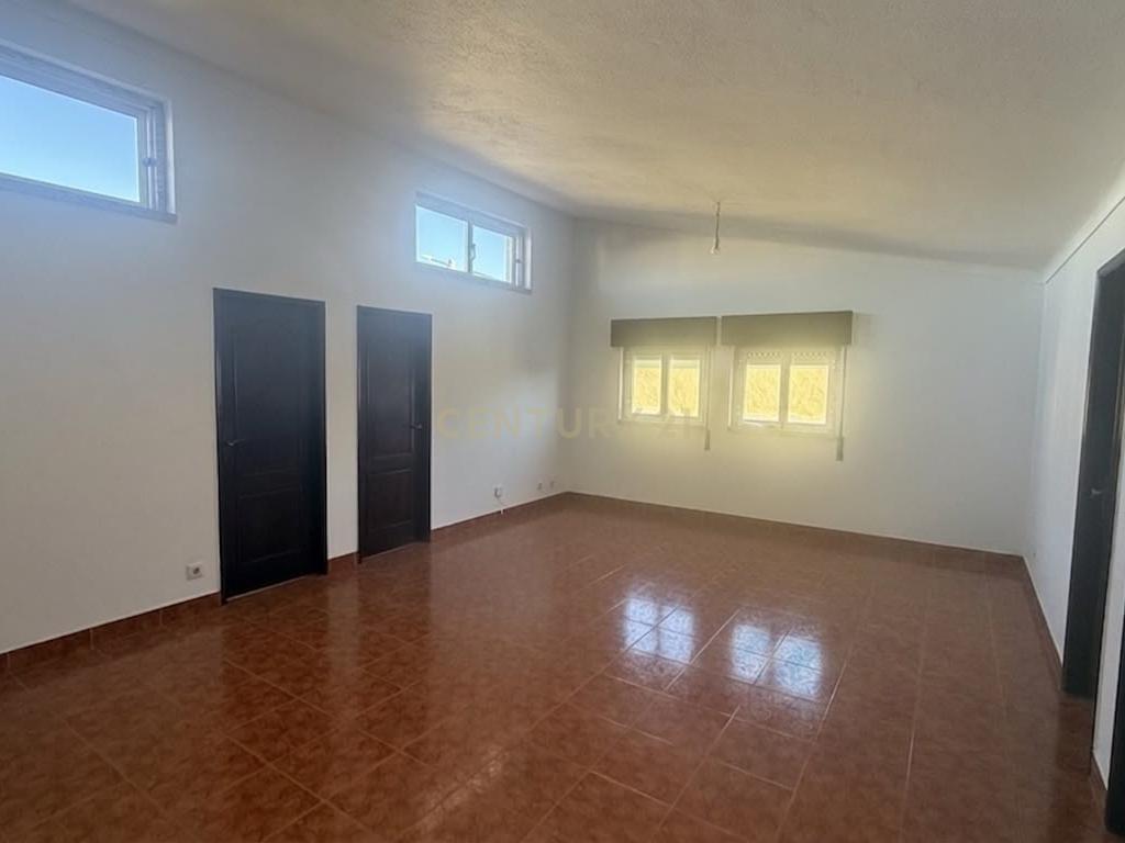 T2 para arrendamento Casal de Cambra - Image 4