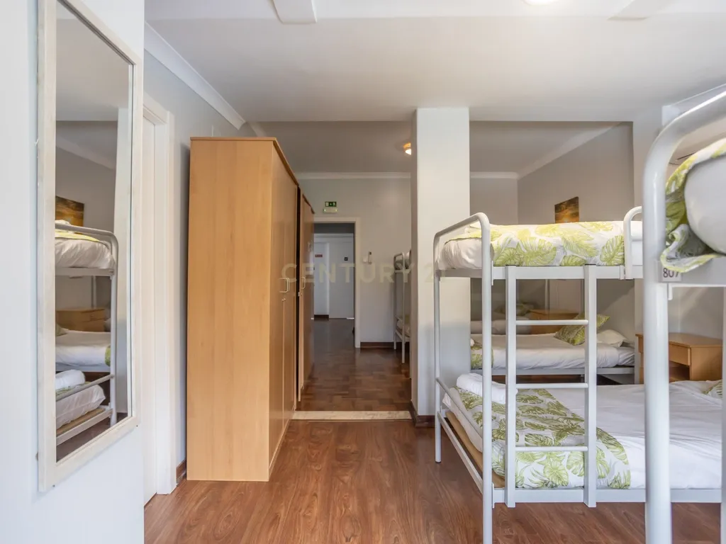 Fantástica Moradia Versátil com Piscina e Jardim, junto a serra da Arrábida – Setúbal - Image 45