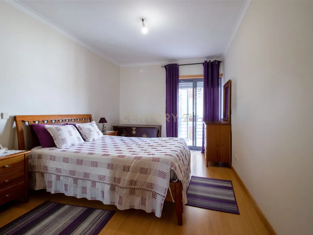 Apartamento T2 em Alfeizerão | Excelentes Áreas - Image 3