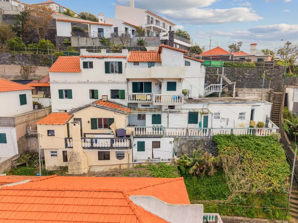 Moradia no Livramento, Funchal - Excelente Oportunidade de Investimento - Image 4