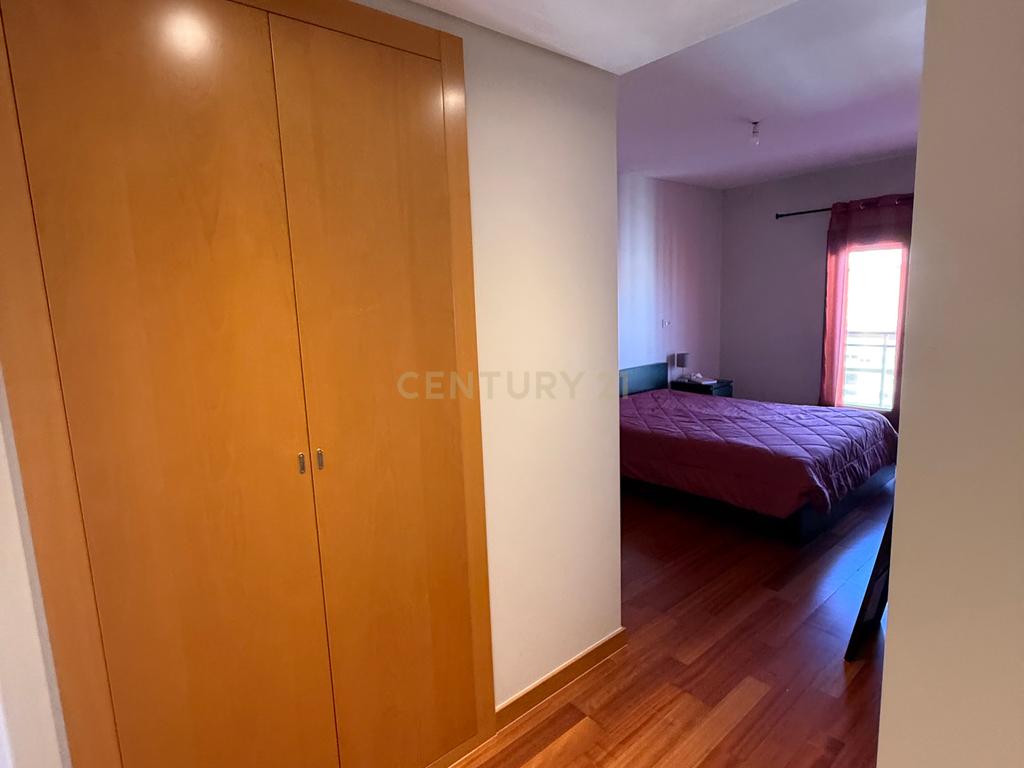 Apartamento T2 Moderno em Odivelas com Vista para a Cidade - Image 18