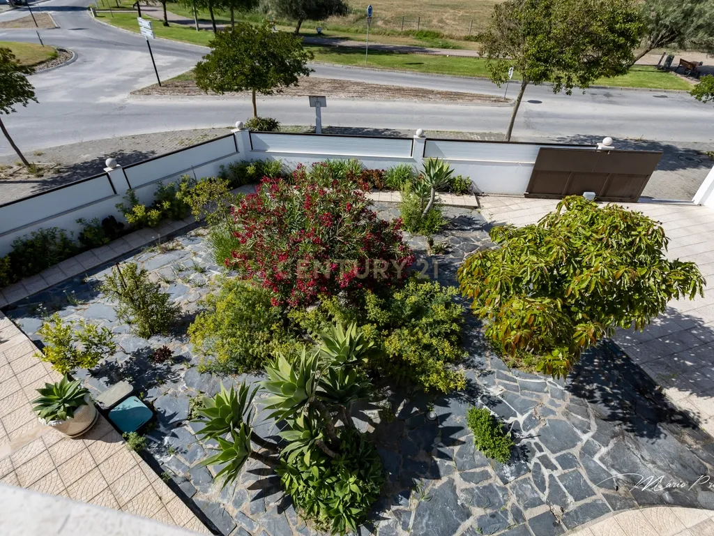 💥 Excelente Moradia T4 – Samouco – Alcochete 💥 - Image 39