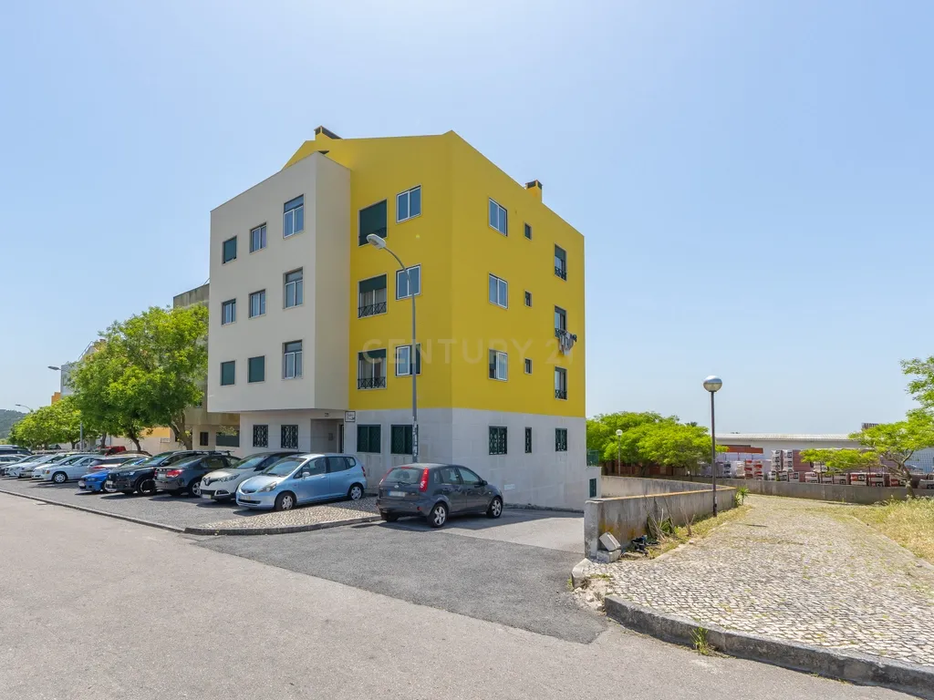 Apartamento T1 para Arrendamento em Rio de Mouro – Mobilado, Equipado e a 2 Minutos do Alegro Sintra - Image 24