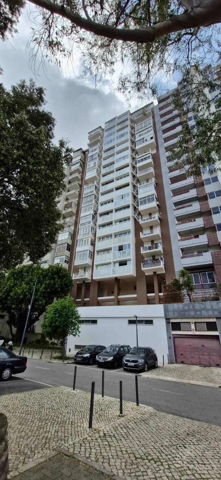 Apartamento T5 em S. Domingos de Benfica, Lisboa - Image 13