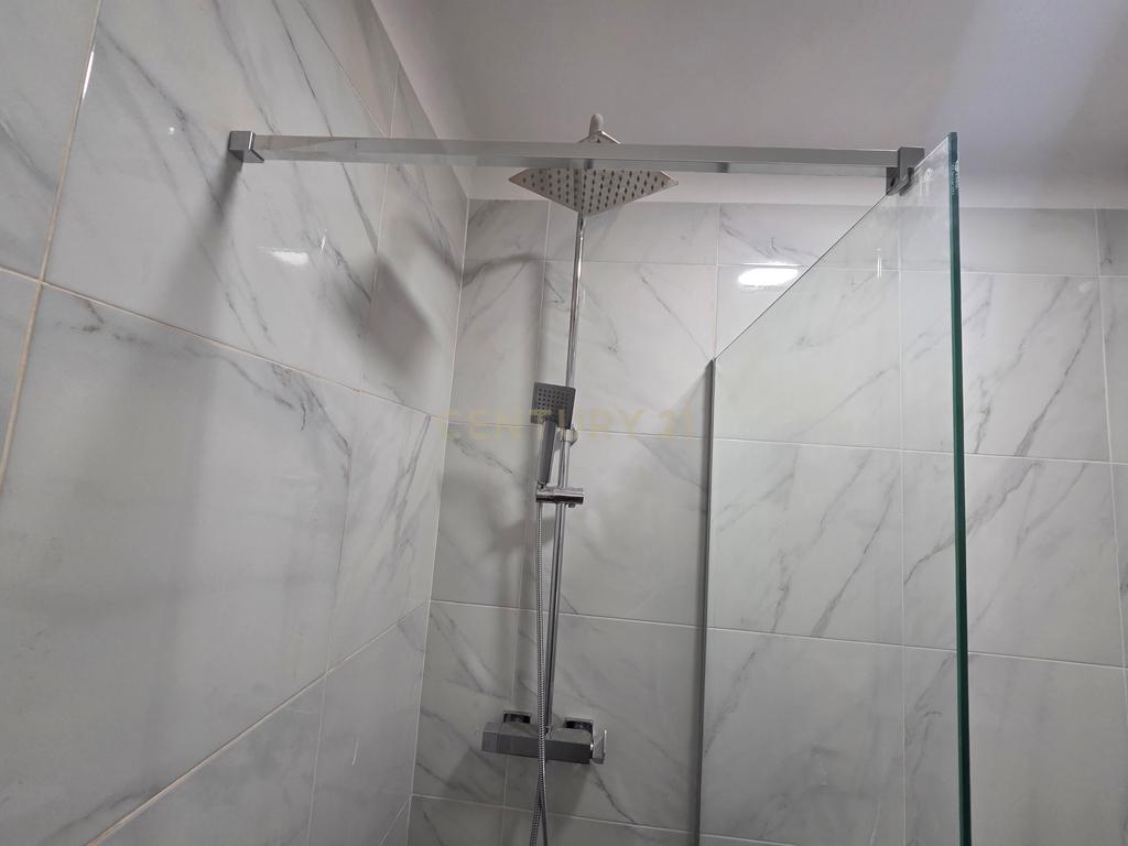 Apartamento T3 Renovado na Parede - Image 9